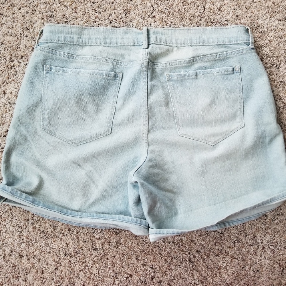 Old Navy Light Wash Destroyed Denim Shorts - Picture 2 of 4